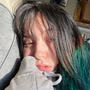 Meet your Posher, Shay